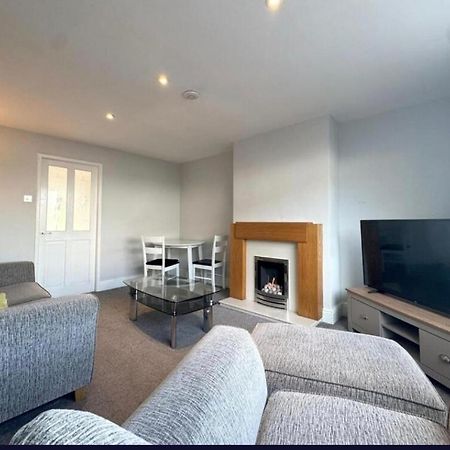 Apartament Cosy Brighouse 3 Bed House-Great For Contractors Zewnętrze zdjęcie