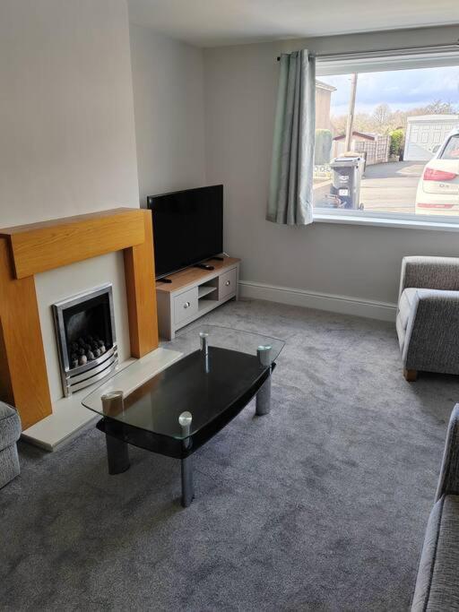 Apartament Cosy Brighouse 3 Bed House-Great For Contractors Zewnętrze zdjęcie