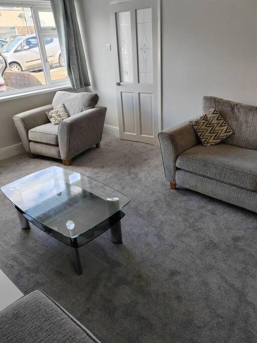 Apartament Cosy Brighouse 3 Bed House-Great For Contractors Zewnętrze zdjęcie