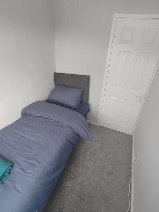 Apartament Cosy Brighouse 3 Bed House-Great For Contractors Zewnętrze zdjęcie